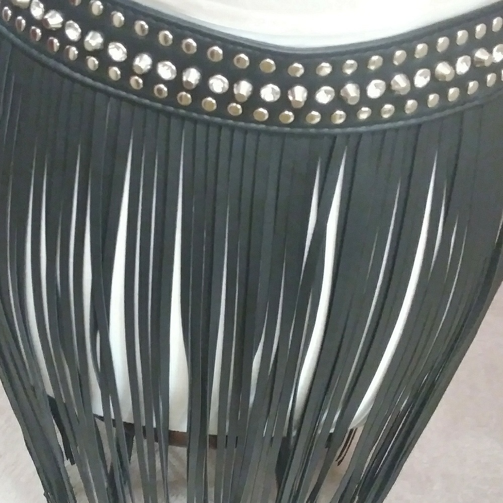 Shimmy and shake Belt in Black with Silver Snaps